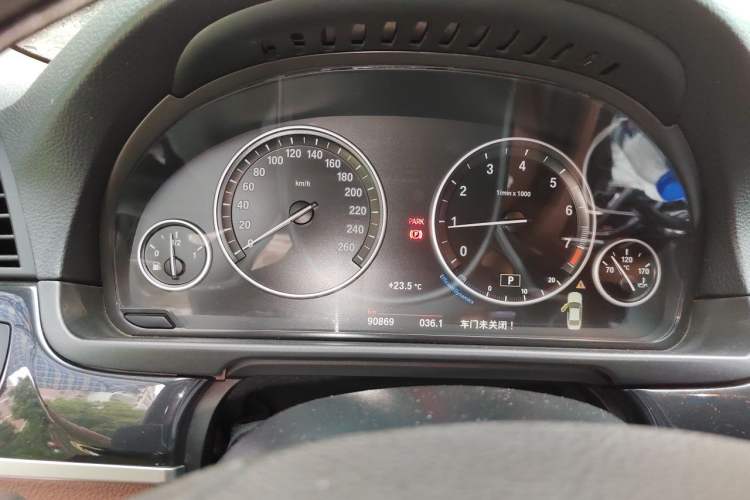 Used BMW 5 Series 2015 520i Elegant Edition Instrument Cluster