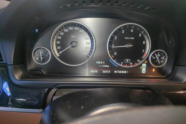 Used BMW 5 Series 2015 520i Elegant Edition Instrument Cluster