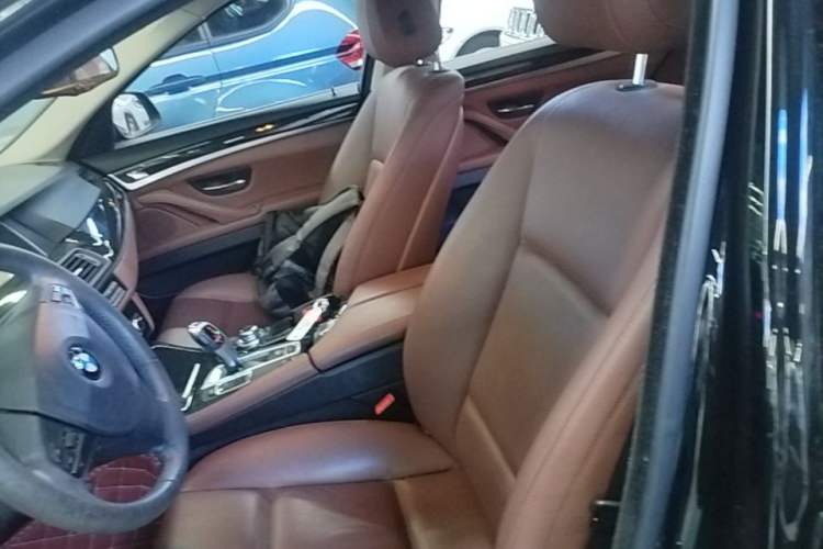 Used BMW 5 Series 2015 520i Elegant Edition Left Front Seat