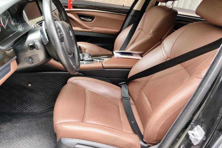 Used BMW 5 Series 2015 535Li Leading Model Left Front Seat
