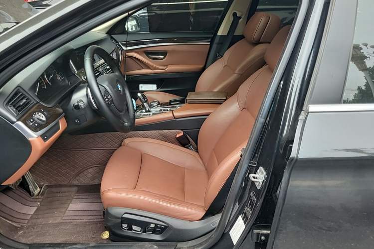 Used BMW 5 Series 2015 535Li Leading Model Left Front Seat