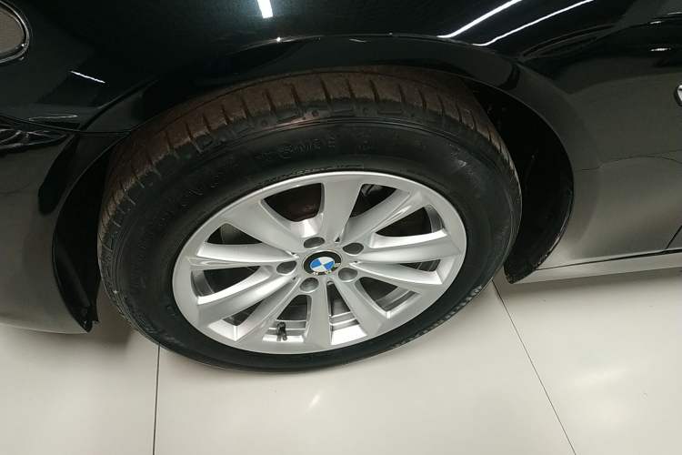 Used BMW 5 Series 2015 520i Elegant Edition Left Front Wheel Hub