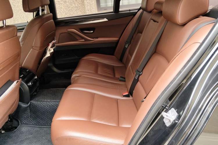 Used BMW 5 Series 2015 535Li Leading Model Left Rear Seat