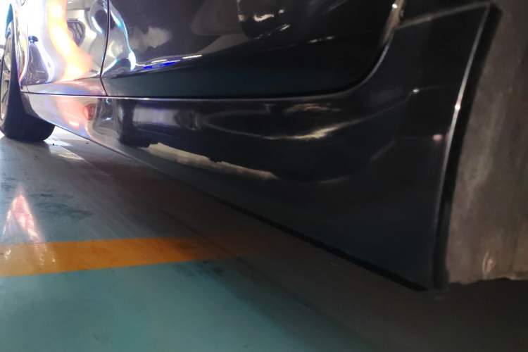 Used BMW 5 Series 2015 520i Elegant Edition Left Side Sill