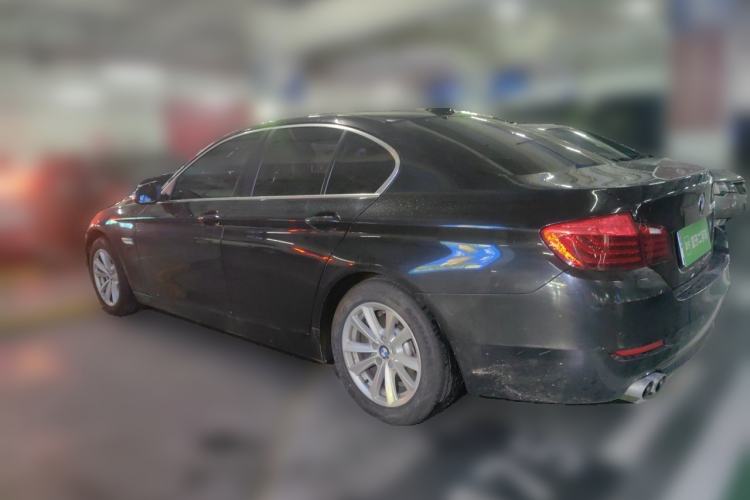 Used BMW 5 Series 2015 520i Elegant Edition Rear Left 45 Deg