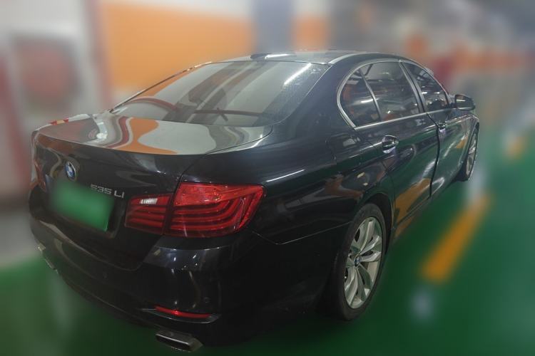 Used BMW 5 Series 2015 535Li Leading Model Rear Right 45 Deg