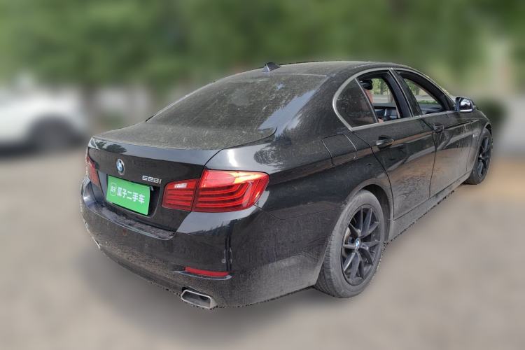 Used BMW 5 Series 2015 520i Elegant Edition Rear Right 45 Deg