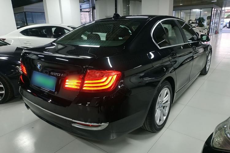 Used BMW 5 Series 2015 520i Elegant Edition Rear Right 45 Deg