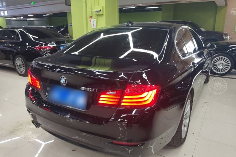 Used BMW 5 Series 2015 520i Elegant Edition Rear Right 45 Deg