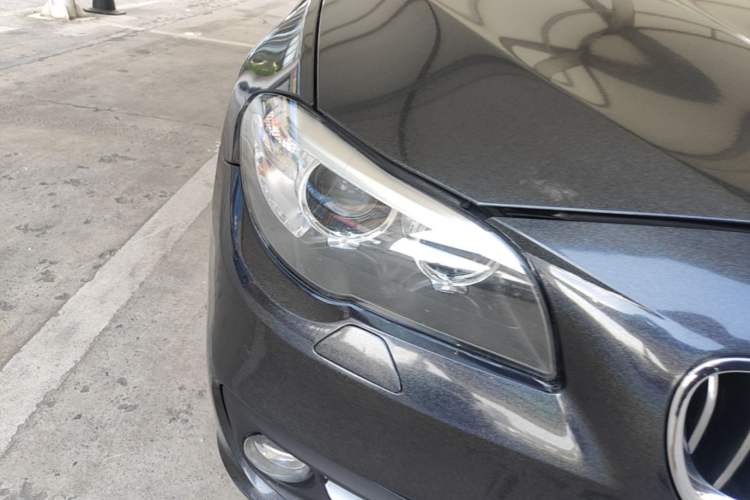 Used BMW 5 Series 2015 520i Elegant Edition Right Front Headlight