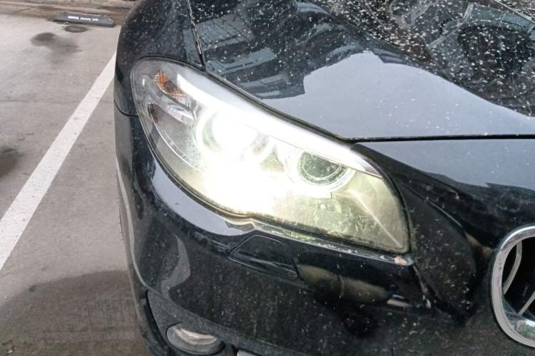 Used BMW 5 Series 2015 520i Elegant Edition Right Front Headlight