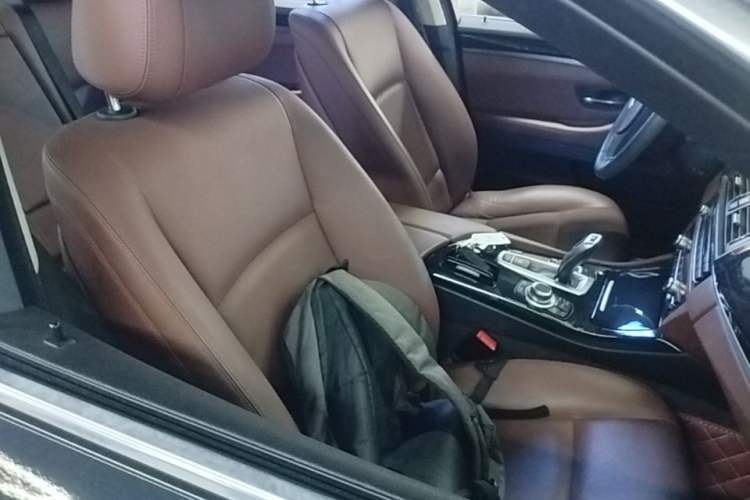 Used BMW 5 Series 2015 520i Elegant Edition Right Front Seat