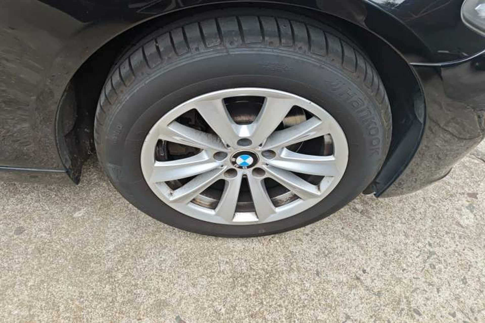 Used BMW 5 Series 2015 520i Elegant Edition Right Front Wheel Hub
