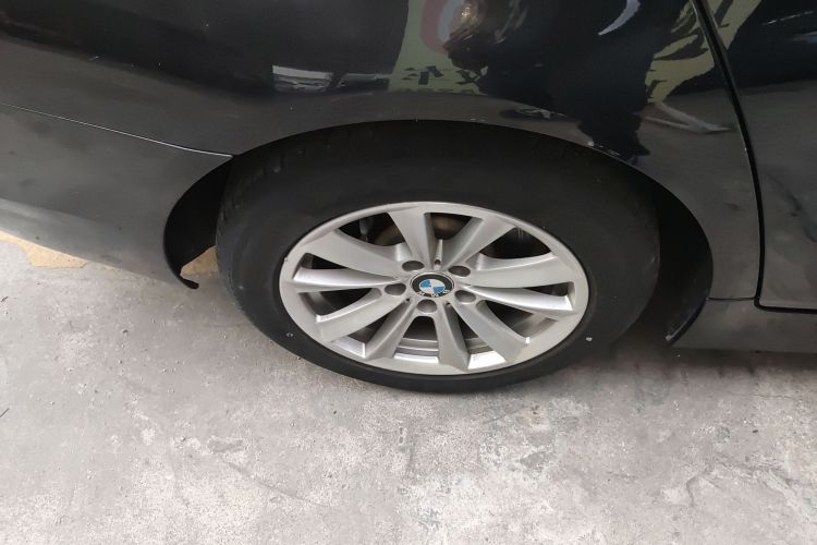 Used BMW 5 Series 2015 520i Elegant Edition Right Rear Wheel Hub