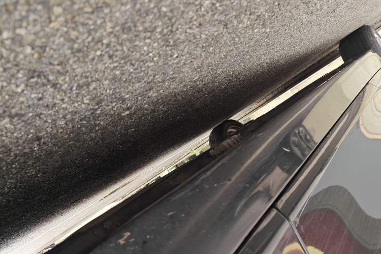 Used BMW 5 Series 2015 520i Elegant Edition Right Side Sill