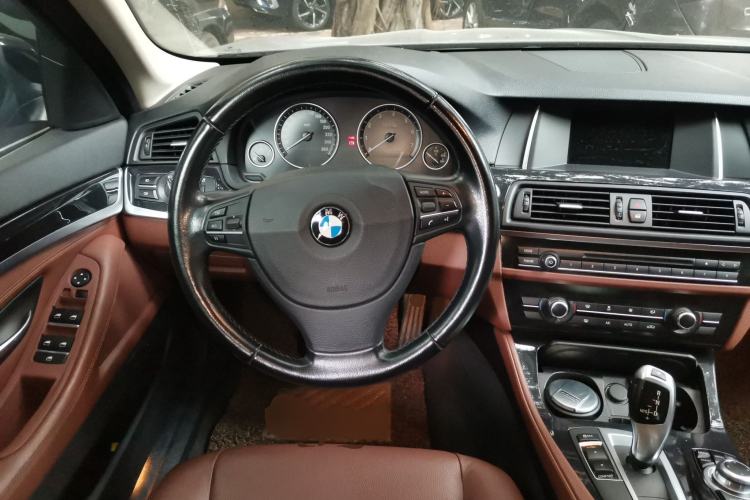 Used BMW 5 Series 2015 520i Elegant Edition Steering Wheel
