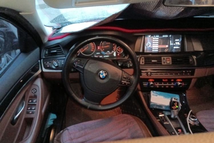 Used BMW 5 Series 2015 520i Elegant Edition Steering Wheel