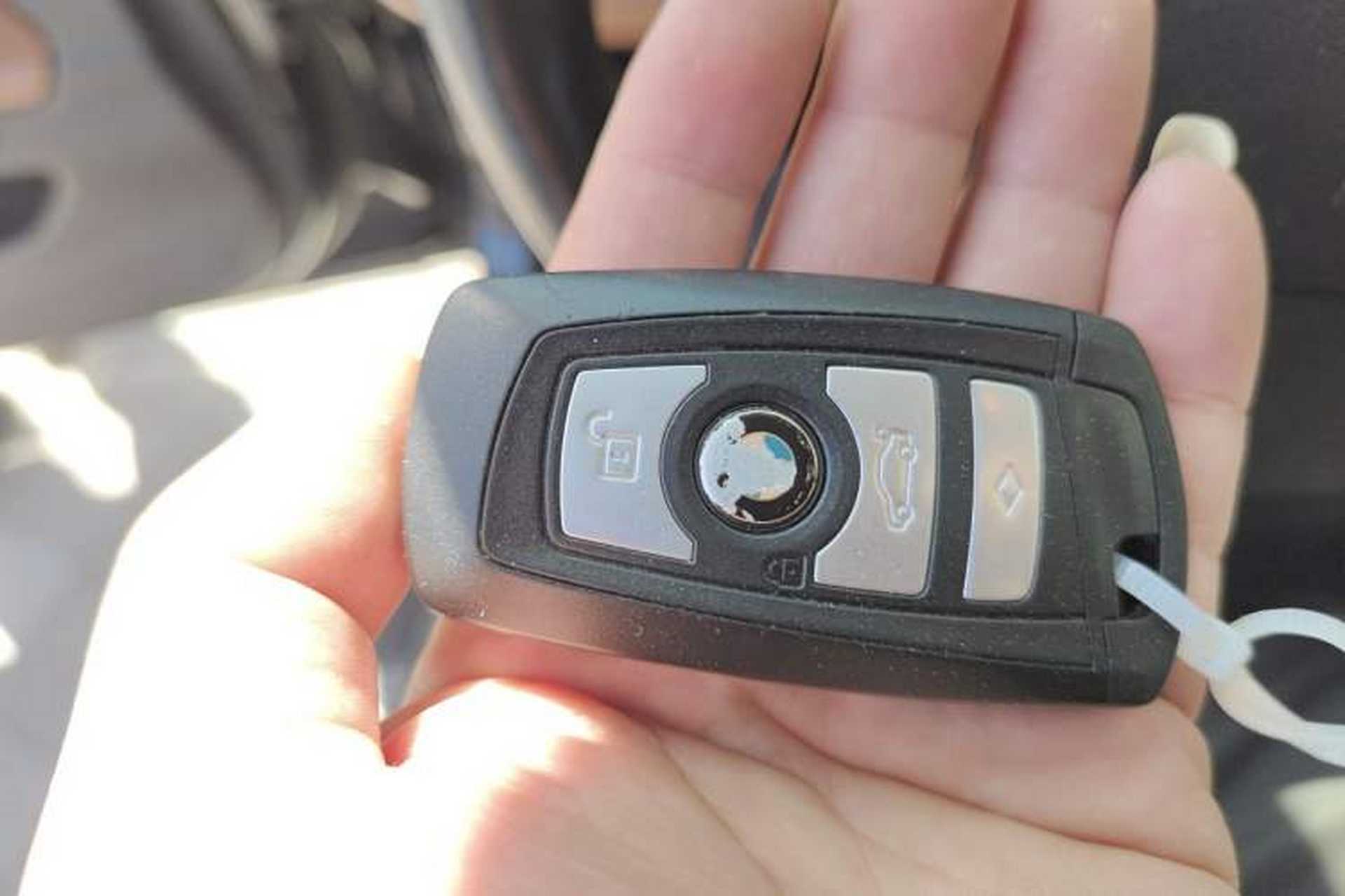 Used BMW 5 Series 2015 520i Elegant Edition Vehicle Key