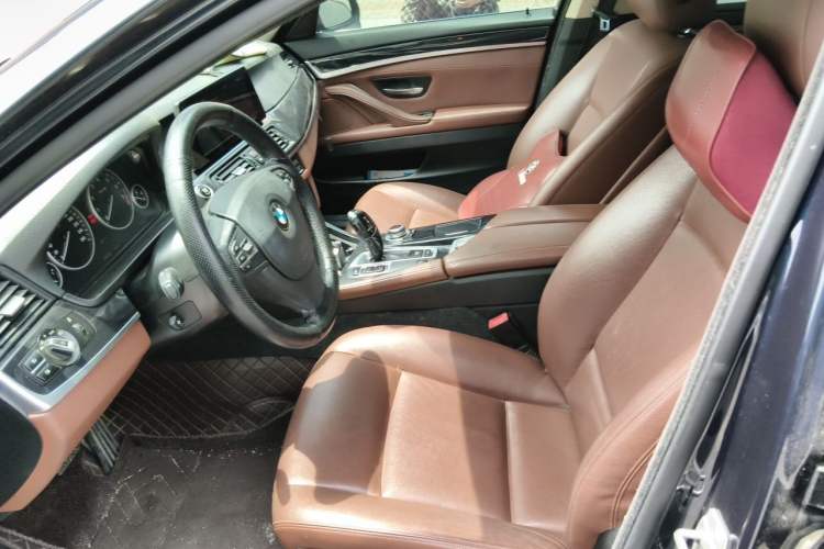 Used BMW 5 Series 2015 520i Elegant Edition Left Front Seat