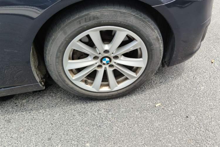 Used BMW 5 Series 2015 520i Elegant Edition Right Front Wheel Hub