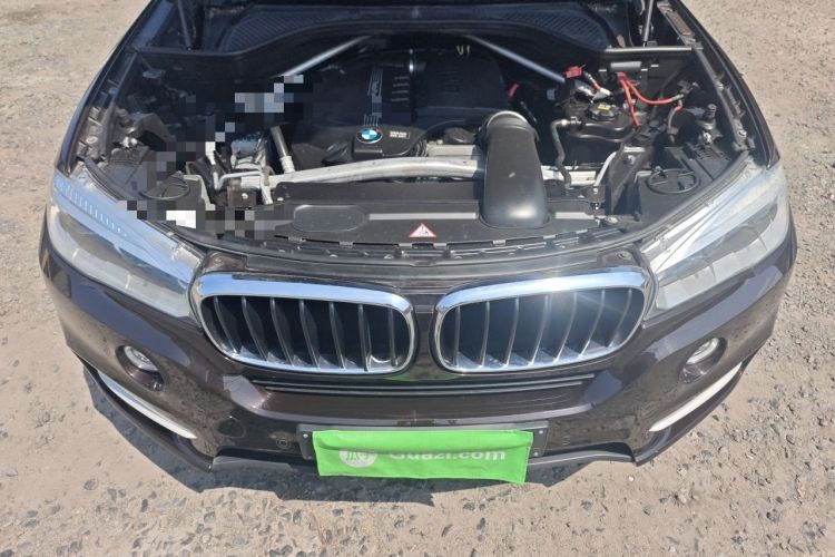 Used BMW 5 Series  Engine Bay