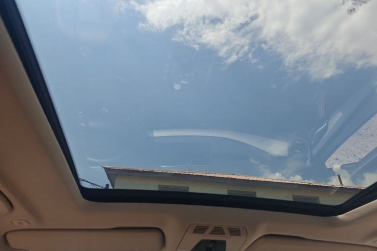 Used BMW 5 Series  Headliner