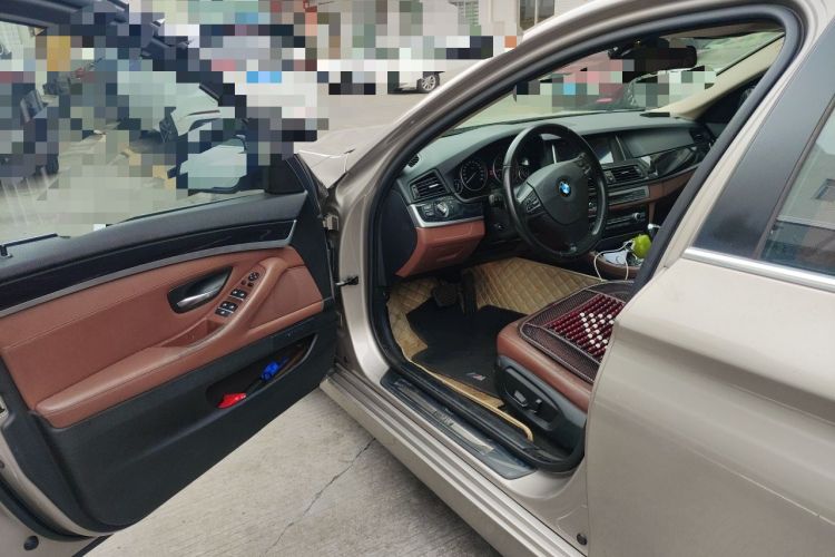 Used BMW 5 Series 2015 520i Elegant Edition Driver Seat