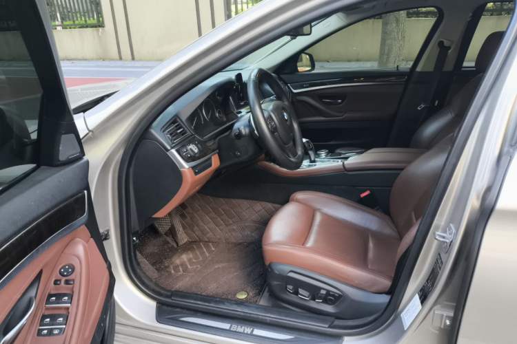 Used BMW 5 Series 2015 535Li Leading Model Driver Seat