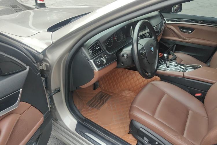 Used BMW 5 Series 2015 520i Elegant Edition Driver Seat