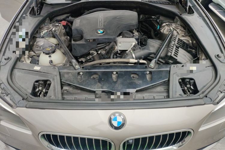Used BMW 5 Series 2015 520i Elegant Edition Engine Bay