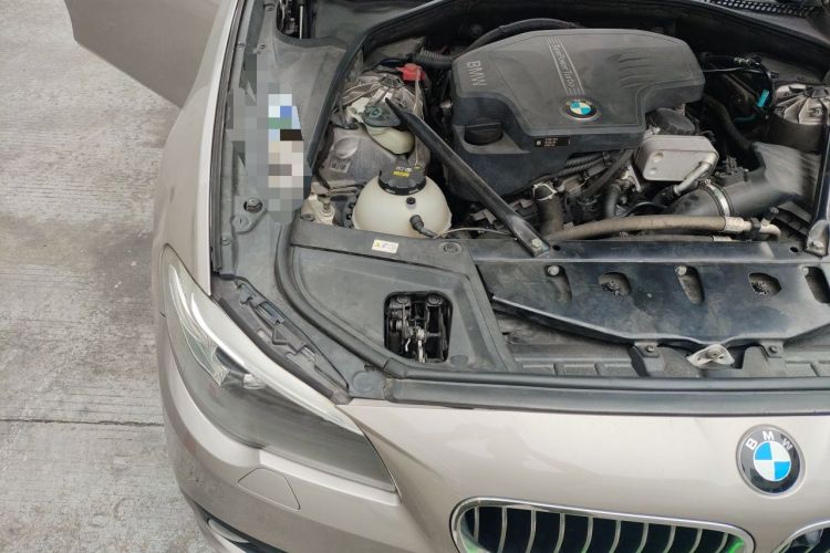 Used BMW 5 Series 2015 520i Elegant Edition Engine Bay Right