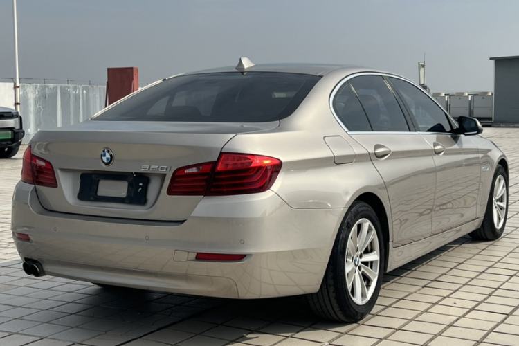 Used BMW 5 Series 2015 520i Elegant Edition Exterior 3