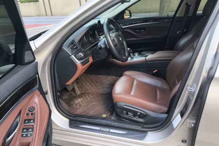 Used BMW 5 Series 2015 535Li Leading Model Left Front Seat