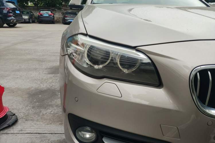 Used BMW 5 Series 2015 520i Elegant Edition Right Front Headlight