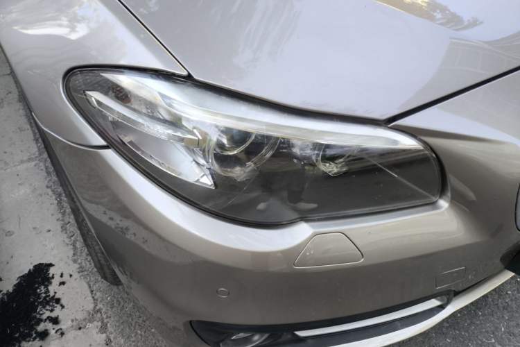 Used BMW 5 Series 2015 535Li Leading Model Right Front Headlight