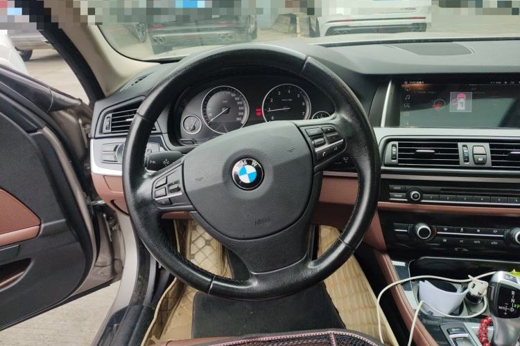 Used BMW 5 Series 2015 520i Elegant Edition Steering Wheel