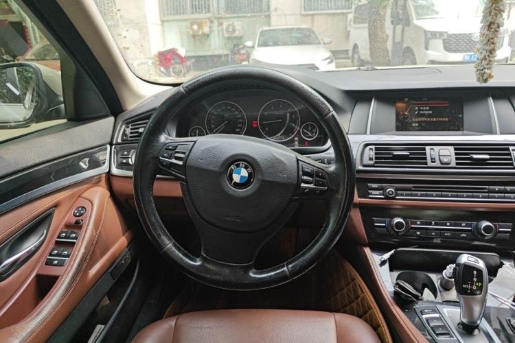 Used BMW 5 Series 2015 520i Elegant Edition Steering Wheel