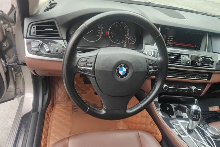 Used BMW 5 Series 2015 520i Elegant Edition Steering Wheel