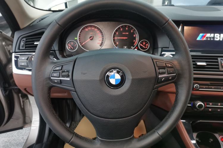 Used BMW 5 Series 2015 520i Elegant Edition Steering Wheel
