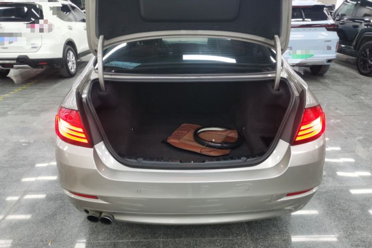 Used BMW 5 Series 2015 520i Elegant Edition Trunk
