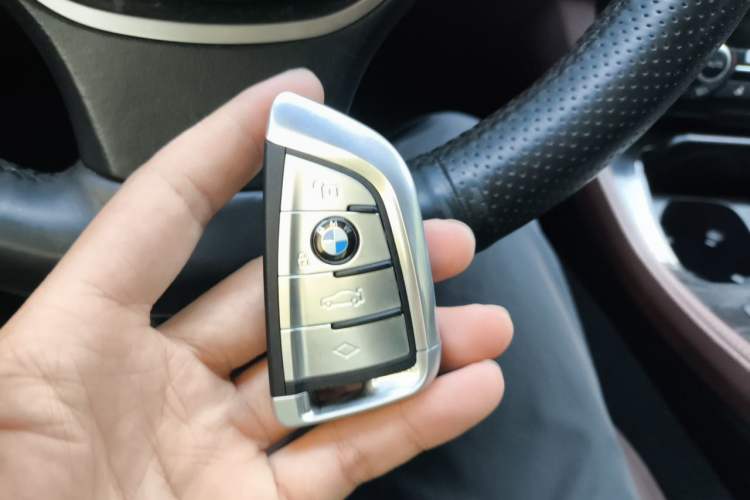 Used BMW 5 Series 2015 535Li Leading Model Vehicle Key