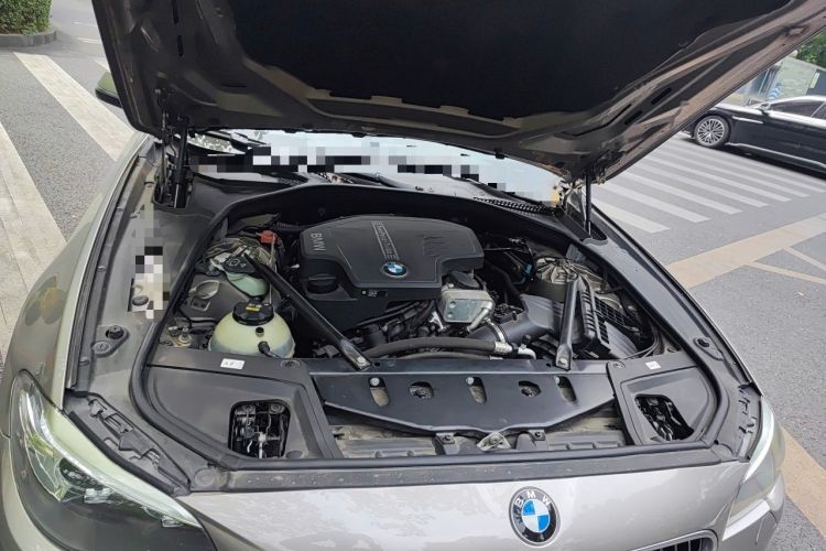 Used BMW 5 Series 2015 520i Elegant Edition Engine Bay
