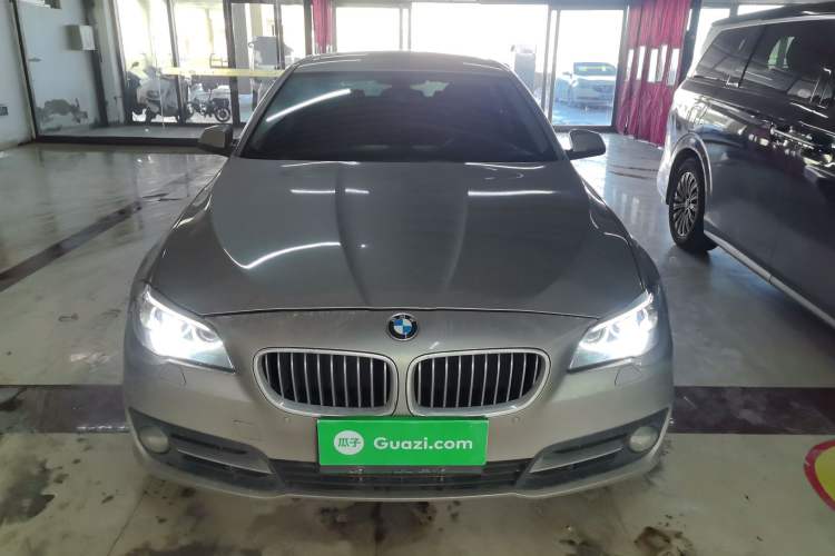 Used BMW 5 Series 2015 520i Elegant Edition Exterior 1