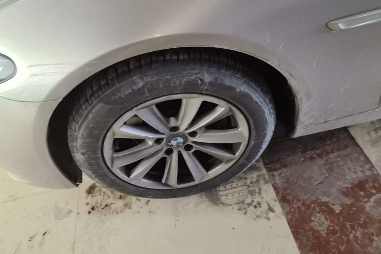 Used BMW 5 Series 2015 520i Elegant Edition Exterior 7