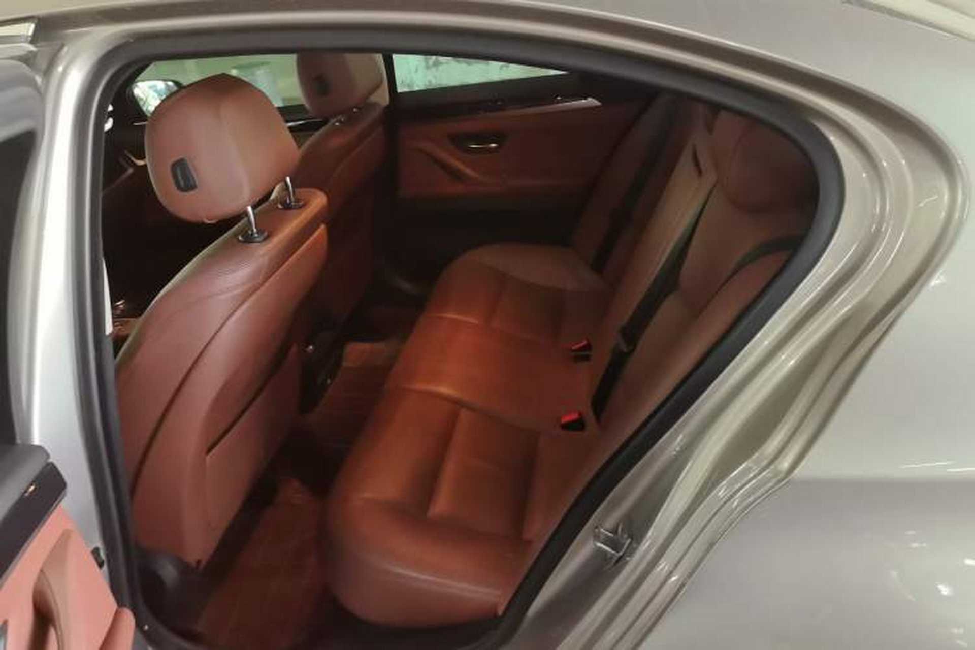 Used BMW 5 Series 2015 520i Elegant Edition Interior 4