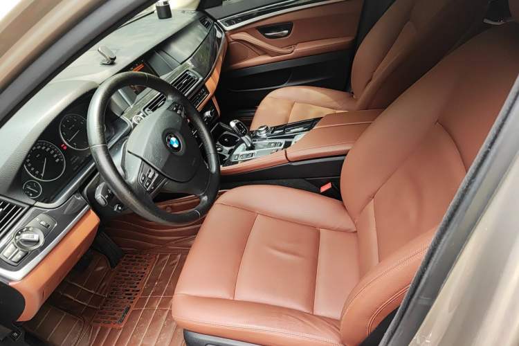 Used BMW 5 Series 2015 520i Elegant Edition Left Front Seat