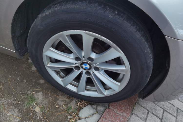 Used BMW 5 Series 2015 520i Elegant Edition Right Front Wheel Hub