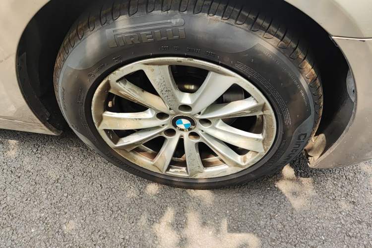 Used BMW 5 Series 2015 520i Elegant Edition Right Front Wheel Hub