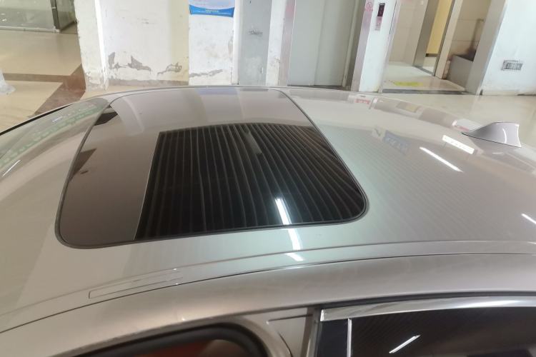 Used BMW 5 Series 2015 520i Elegant Edition Roof