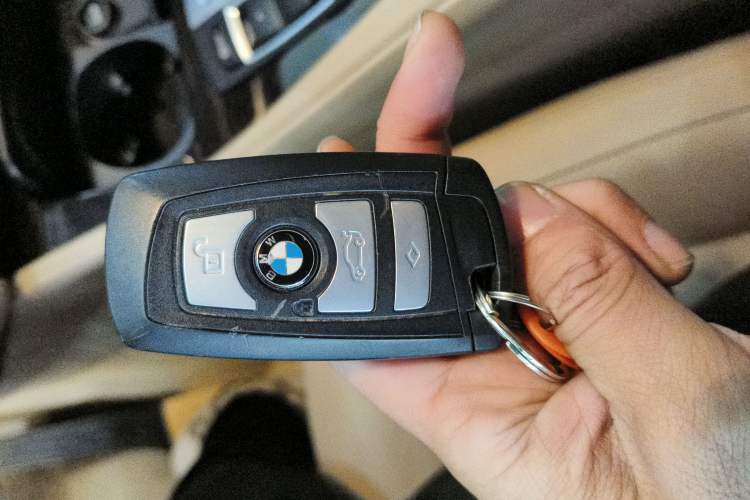 Used BMW 5 Series 2015 535Li Leading Model Vehicle Key